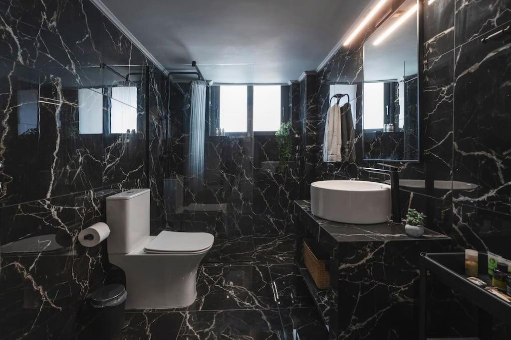 Beautiful Apt In Glyfada Center, Papandreou Street Athen Exterior foto